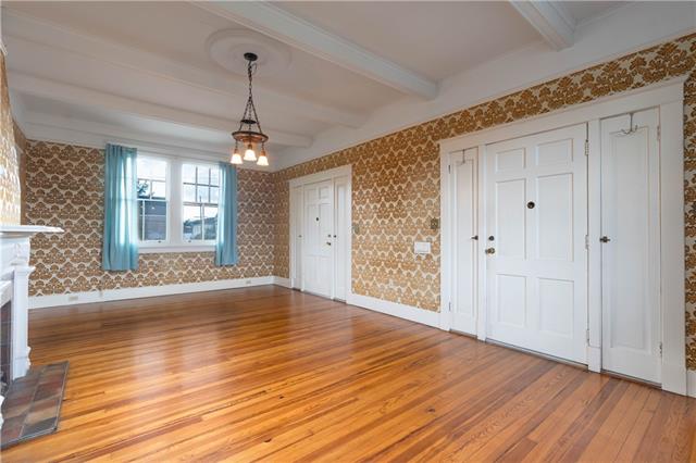 1550 Galvez