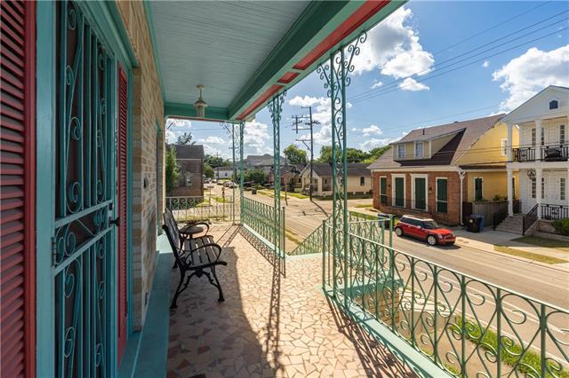 1550 Galvez